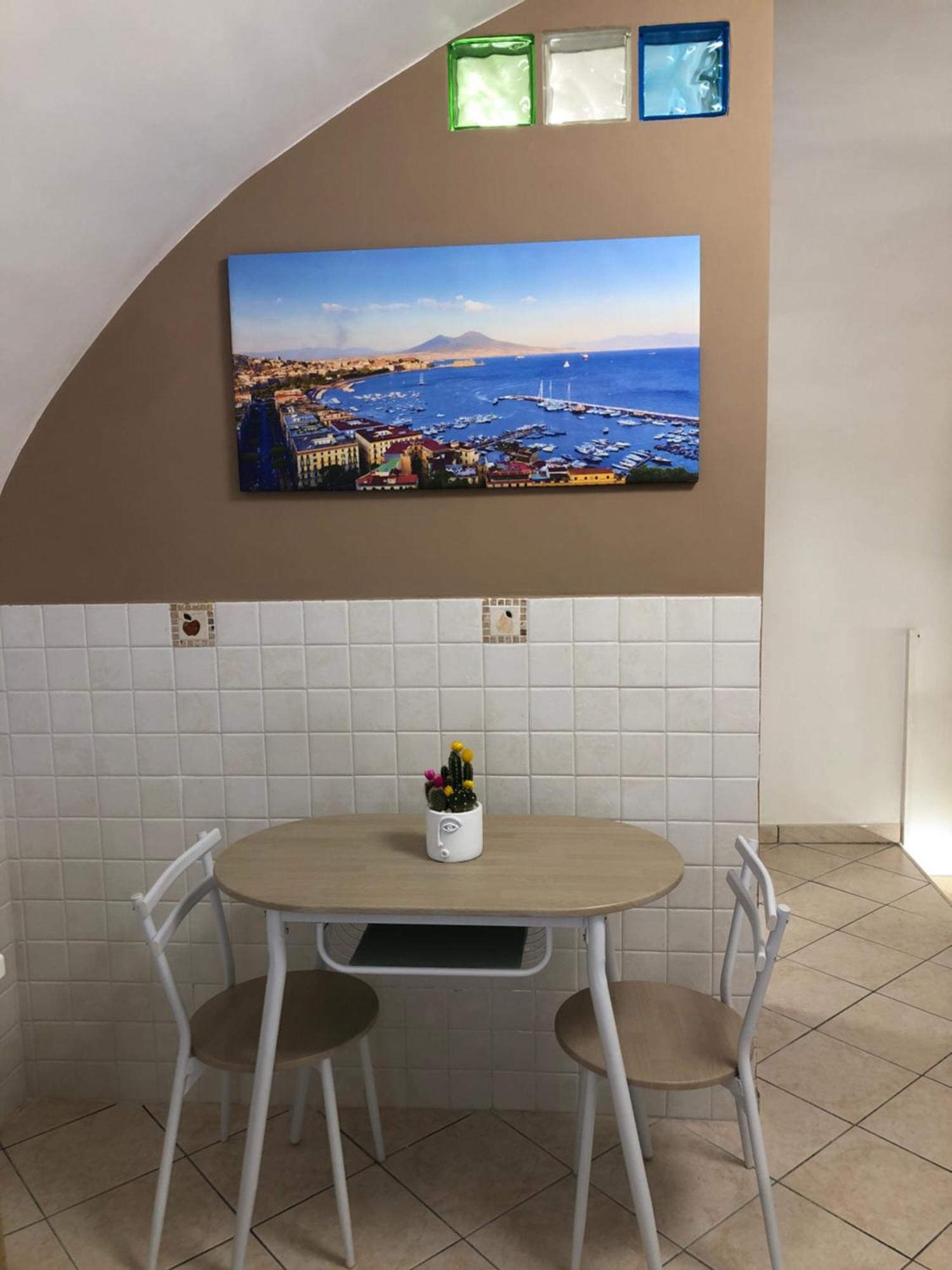 Appartement La Casa Di Ludovica à Naples Extérieur photo