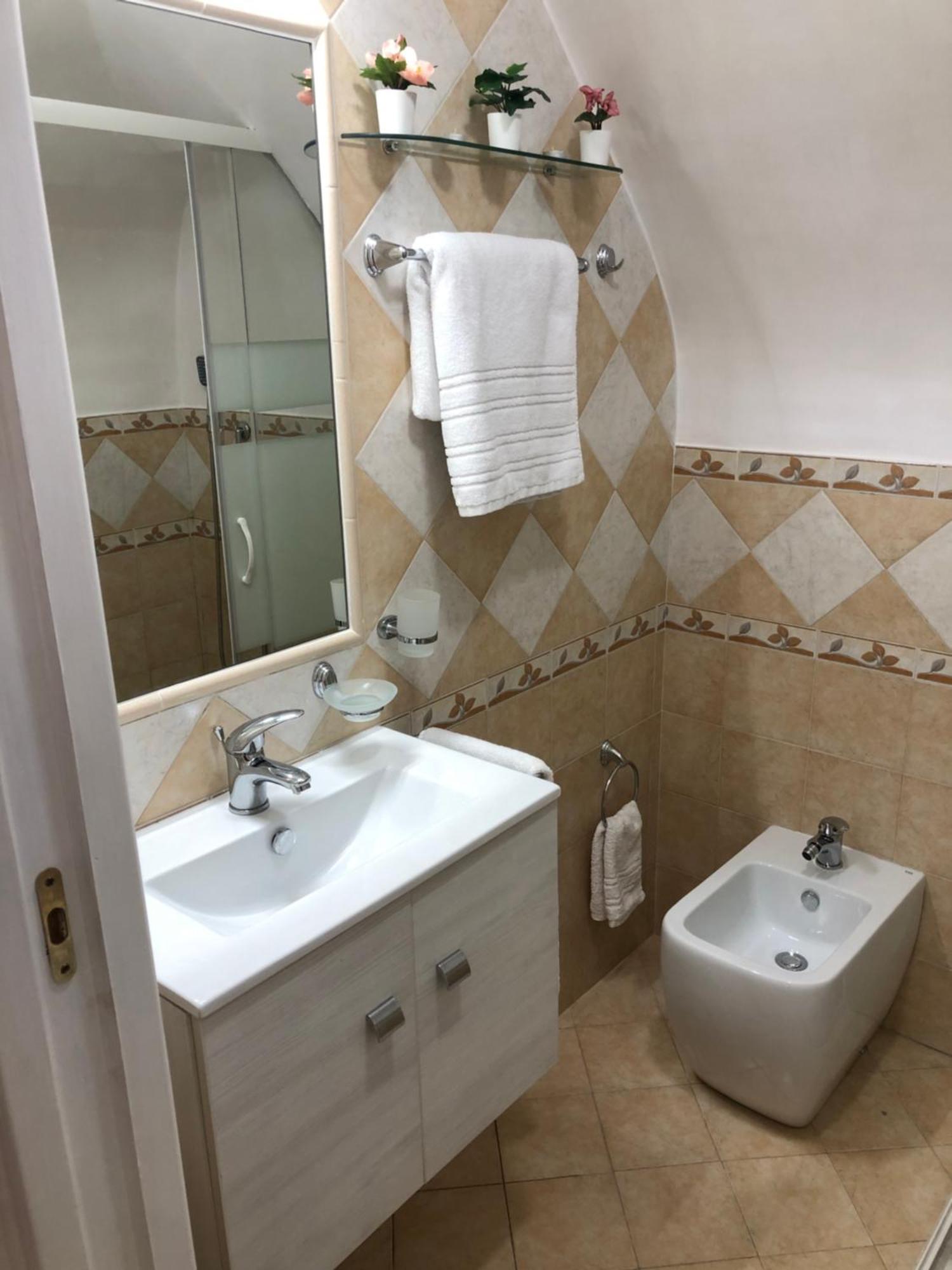 Appartement La Casa Di Ludovica à Naples Extérieur photo